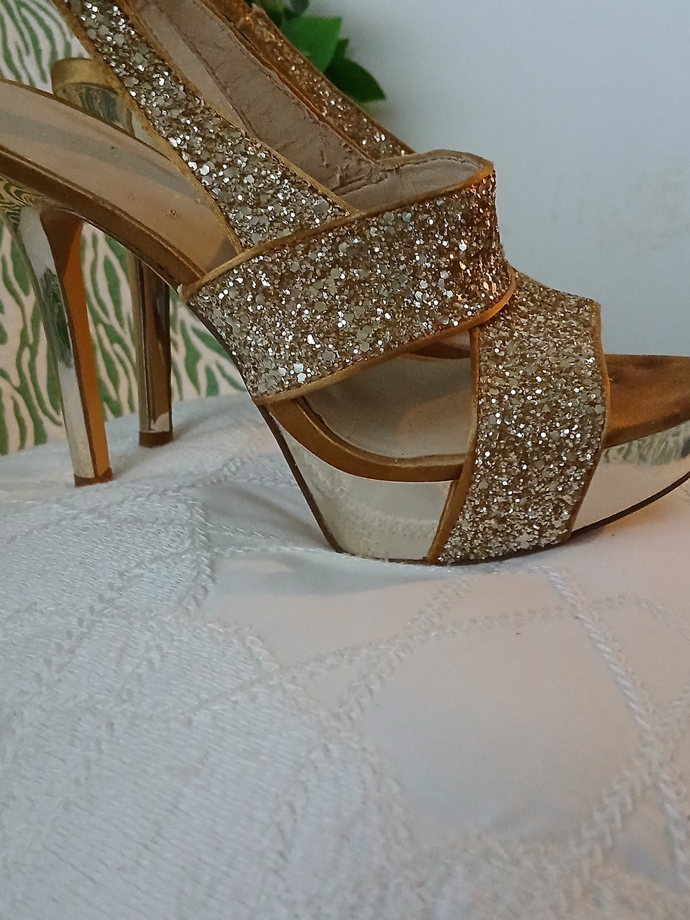 Nine West Gold Glitter Mirrored Platform High Heels Sz 7.5